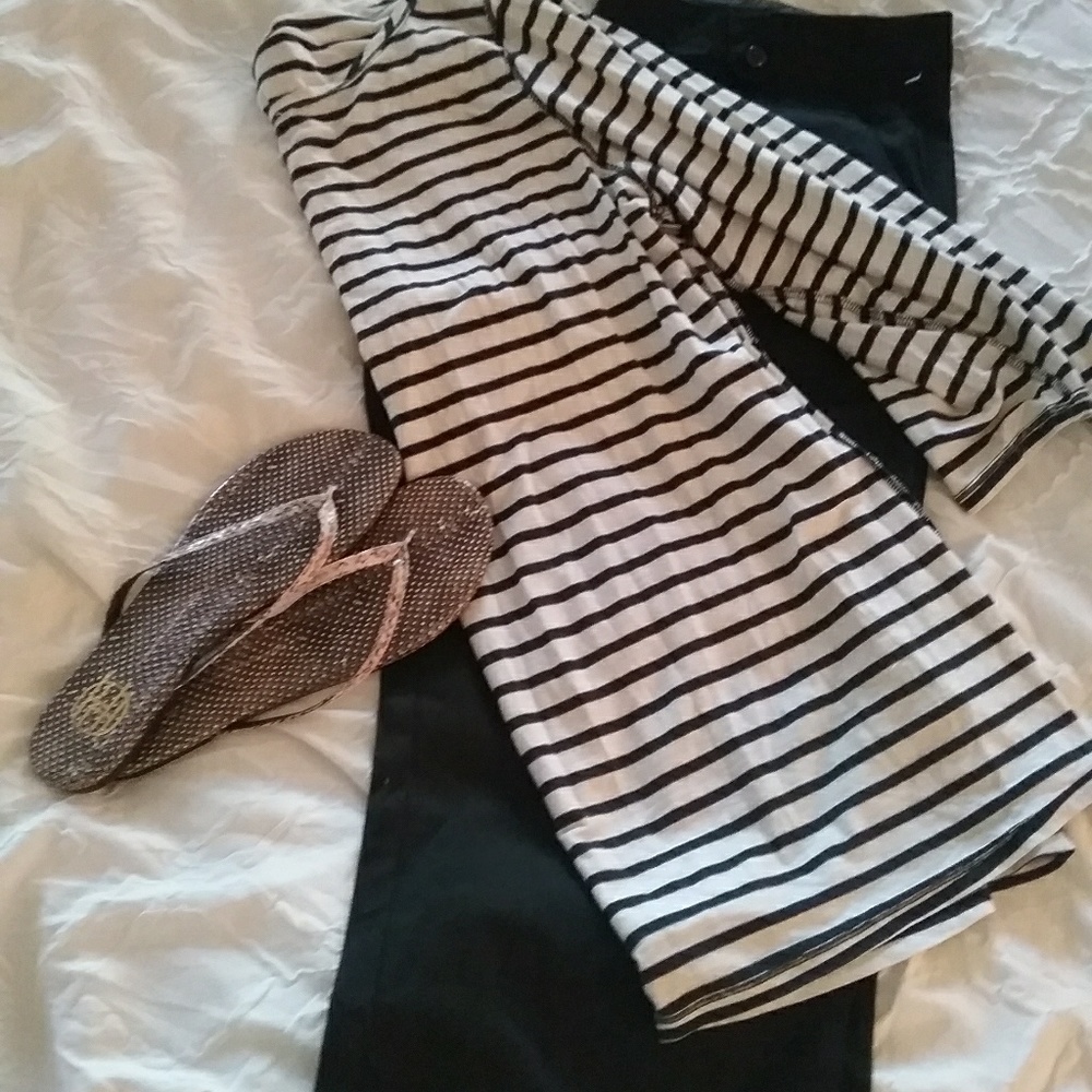 Clothes - Picture 3 of 8